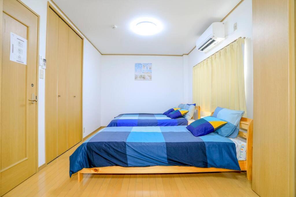 鶴橋駅徒歩2分 トイレ浴室複数あり3階建て一軒家車庫付き Apartemen