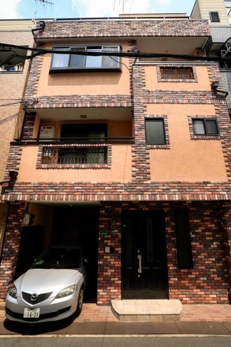 Apartemen 鶴橋駅徒歩2分 トイレ浴室複数あり3階建て一軒家車庫付き Osaka